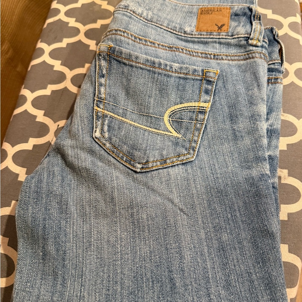 AMERICAN EAGLE Women’s 4 ARTIST Blue Jeans